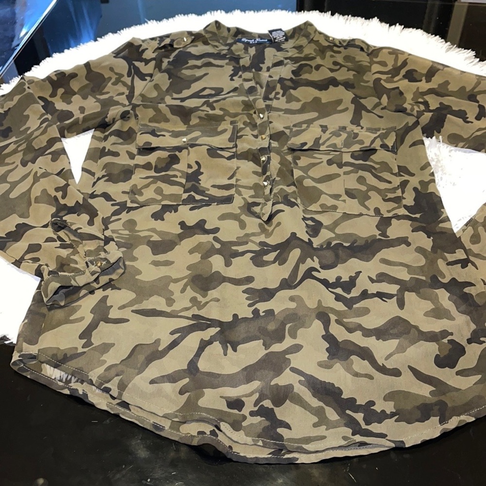 Camouflage Print Button Down Top! - image 1